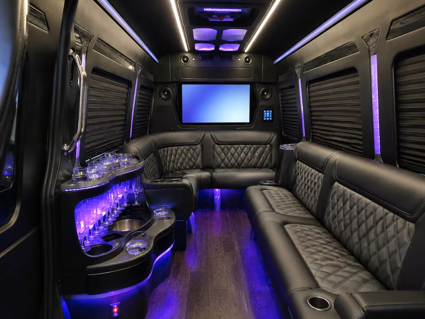 sprinter vans and luxury options for prom vip groups in the tempe area