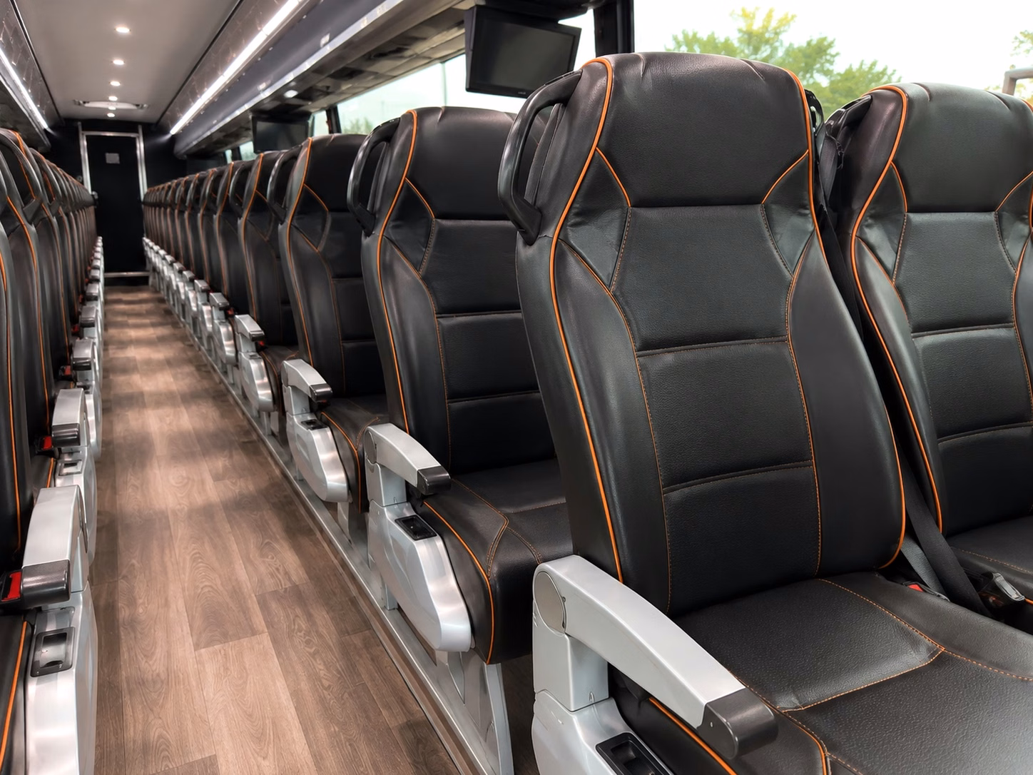 you can find and book prom transportation in tempe and any nearby city